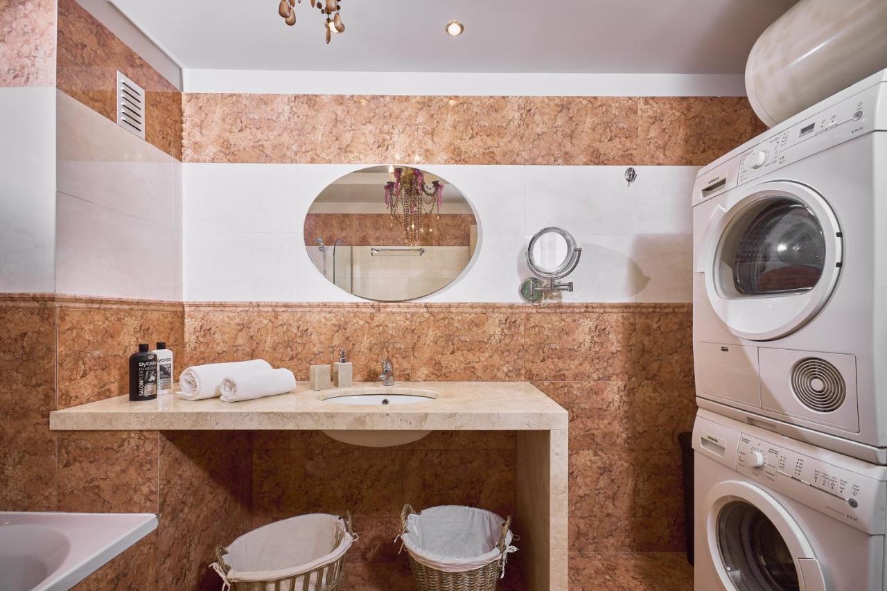 Ariadnae Apartment Heraklion  Bagian luar foto
