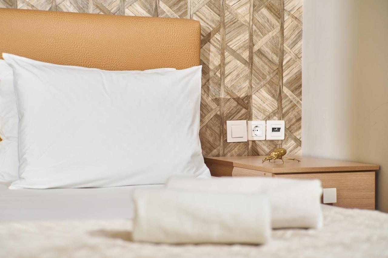 Ariadnae Apartment Heraklion  Bagian luar foto